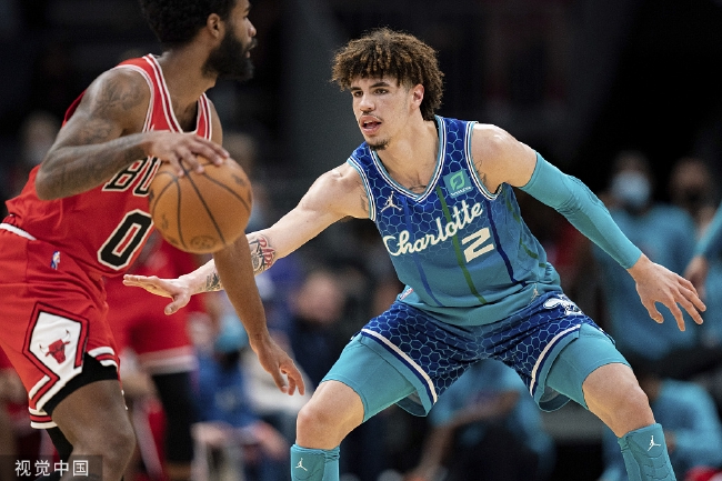  拉文34分公牛力克步行者防线  