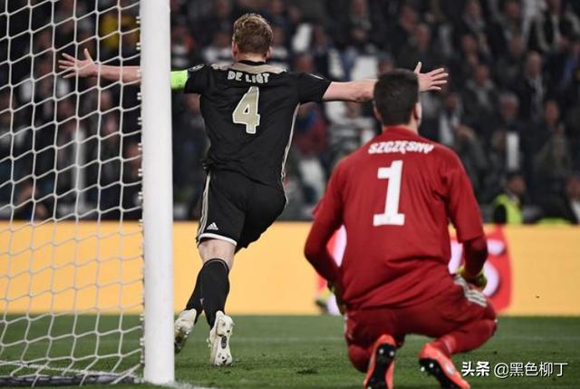  拜仁青训小将梅开二度创队史最年轻纪录  